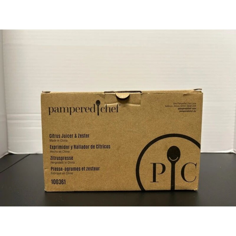 Pampered Chef Citrus Juicer